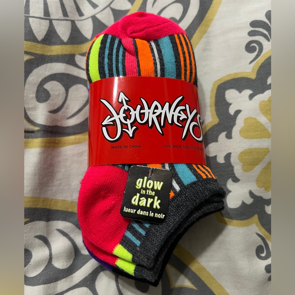 Kids Glow in the Dark Socks - Multicolor size 11-4 youth